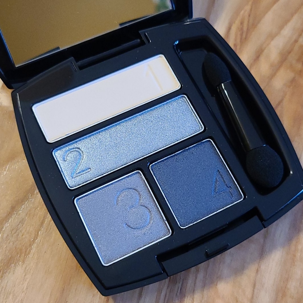 AVON Eyeshadow Quad